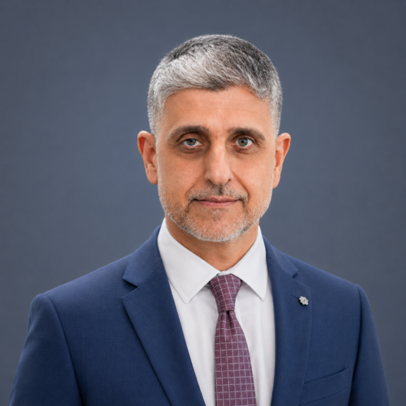 Dr Moheeb AbuAlqumboz